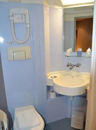 Lac'hotel France Montreal La Cluse